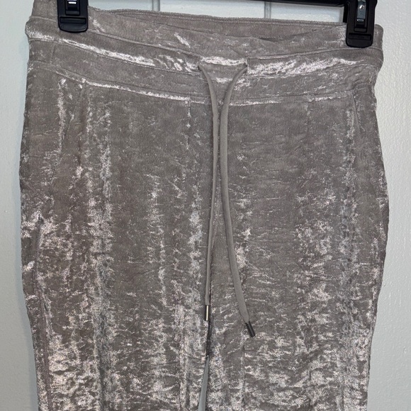 LULULEMON white Velvet Jogger drawstring stretch band Pants size small - Picture 3 of 8